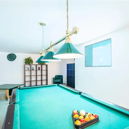 Adaro - Large Luxury Close To Marina Αλμπουφέιρα