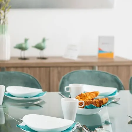 Dom wakacyjny Adaro - Large Luxury Close To Marina Albufeira